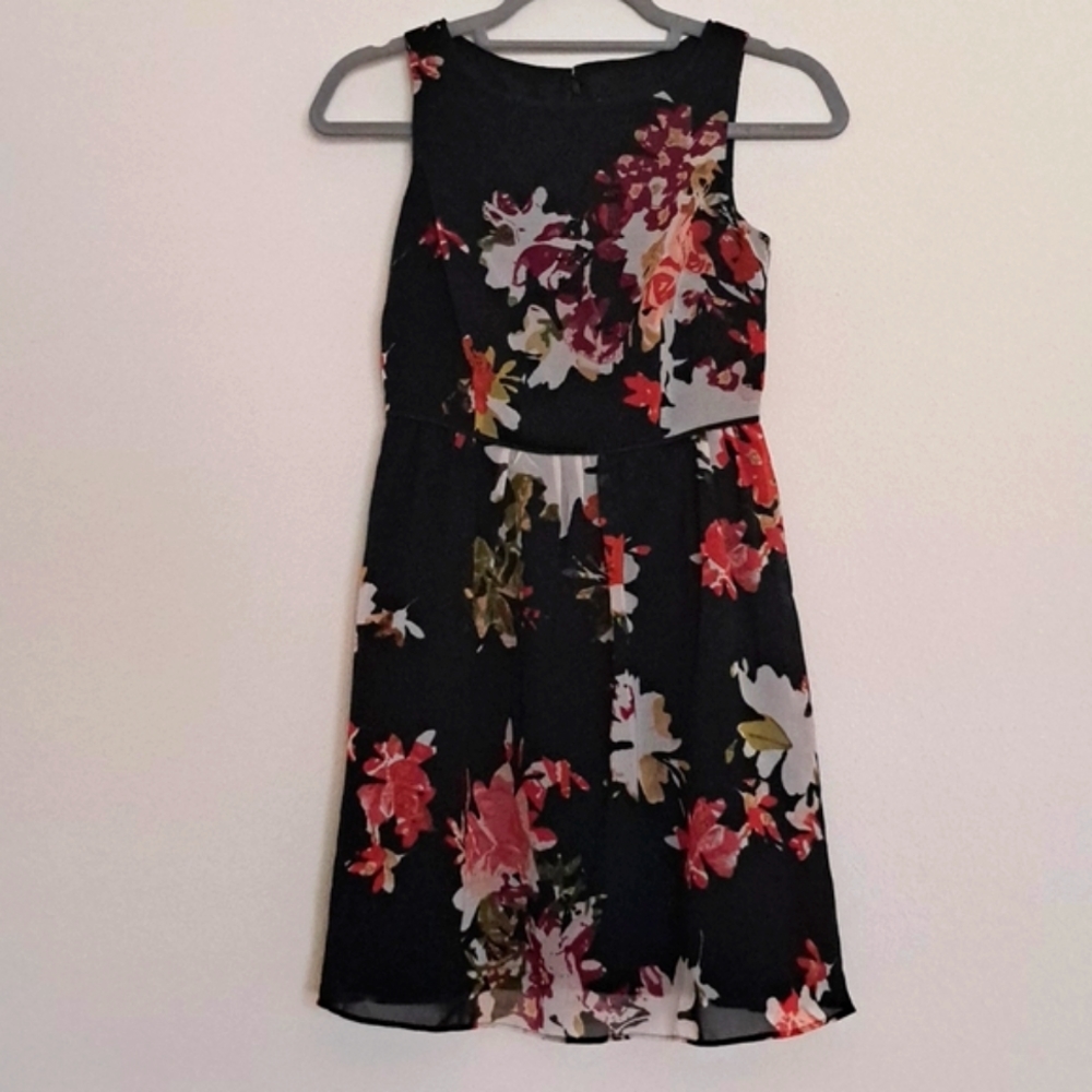 LOFT Floral Black Dress size 00P